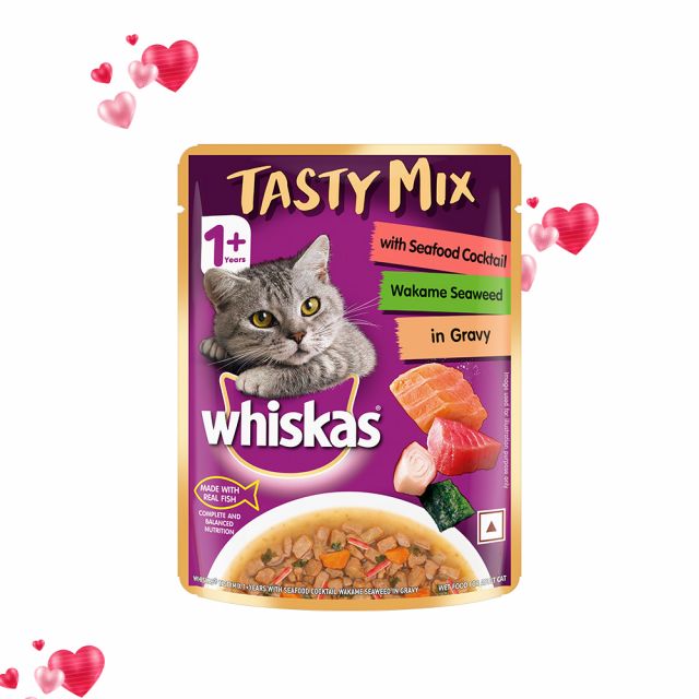Whiskas Tasty Mix Seafood Cocktail Wakame Seaweed in Gravy Adult (1+ year) Wet Cat Food - 70g Pouch