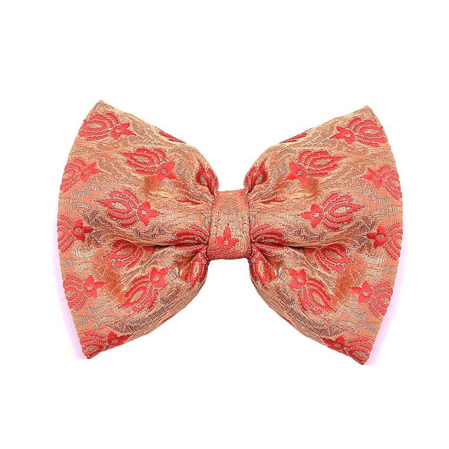 Mutt Of Course Festive Bow Tie - Pink