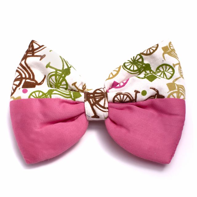 Mutt Of course Life On Wheels Bow Tie